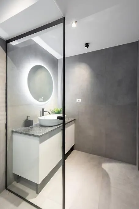 Mellow - Calea Victoriei - 2Br Luxury Apartment Bucharest 0*,  Romania